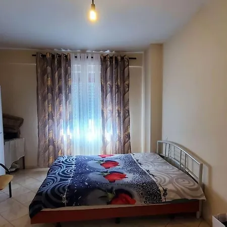 Apartment Cozy In Tirana