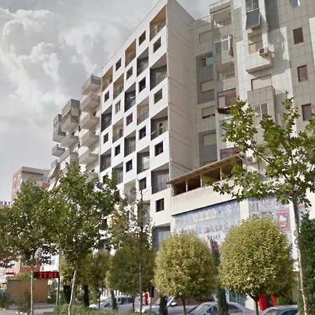 Apartment Cozy In Tirana